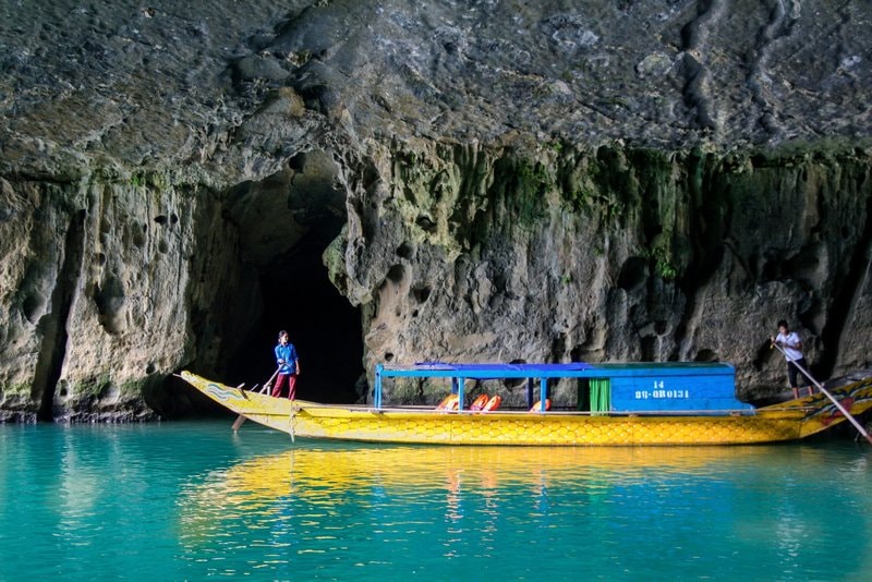 boat to phong nha cave
